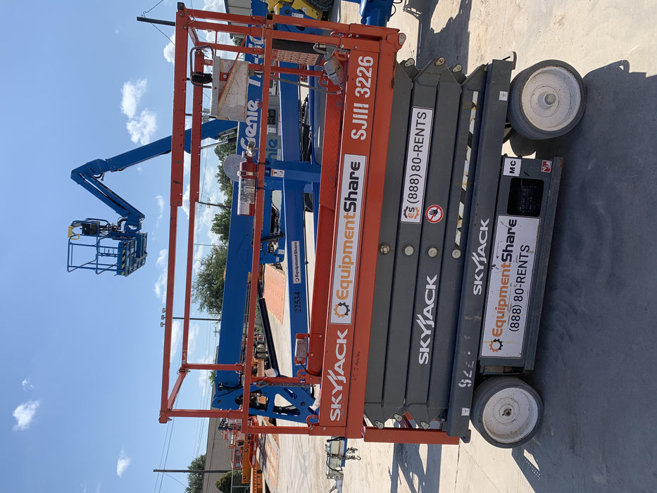 2018 Skyjack SJIII-3226 Skyjack SJIII3226 Scissor Lift w/Trojan Batteries