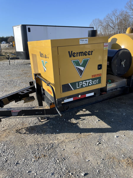2021 Vac-Tron LP573XDT T4 Koehler Diesel Engine, 500 Gallon Debris Tank, x2 100 Gallon Water Tanks