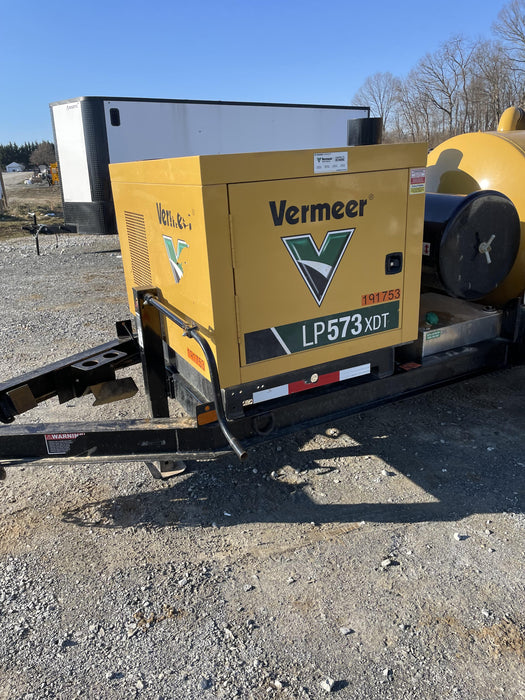 2021 Vac-Tron LP573XDT T4 Koehler Diesel Engine, 500 Gallon Debris Tank, x2 100 Gallon Water Tanks