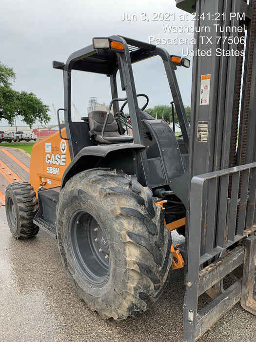 2019 CASE 588H