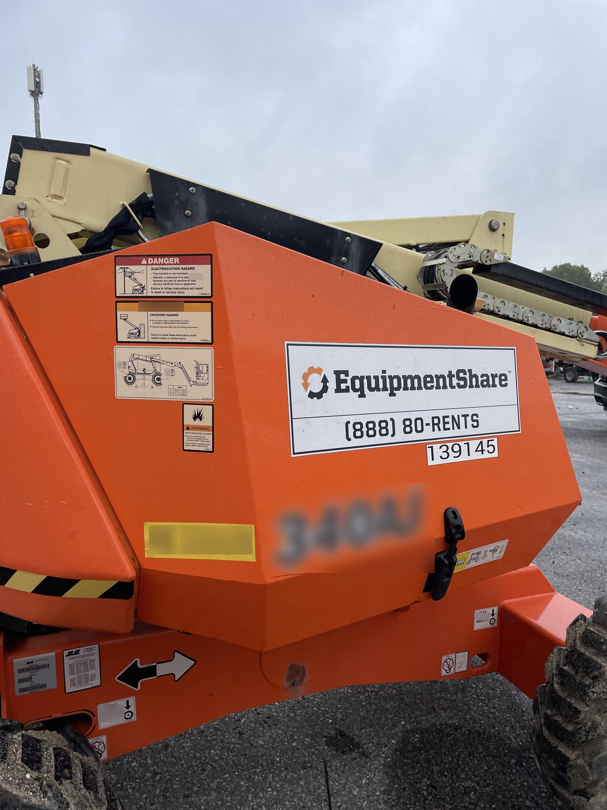2021 JLG 340AJ