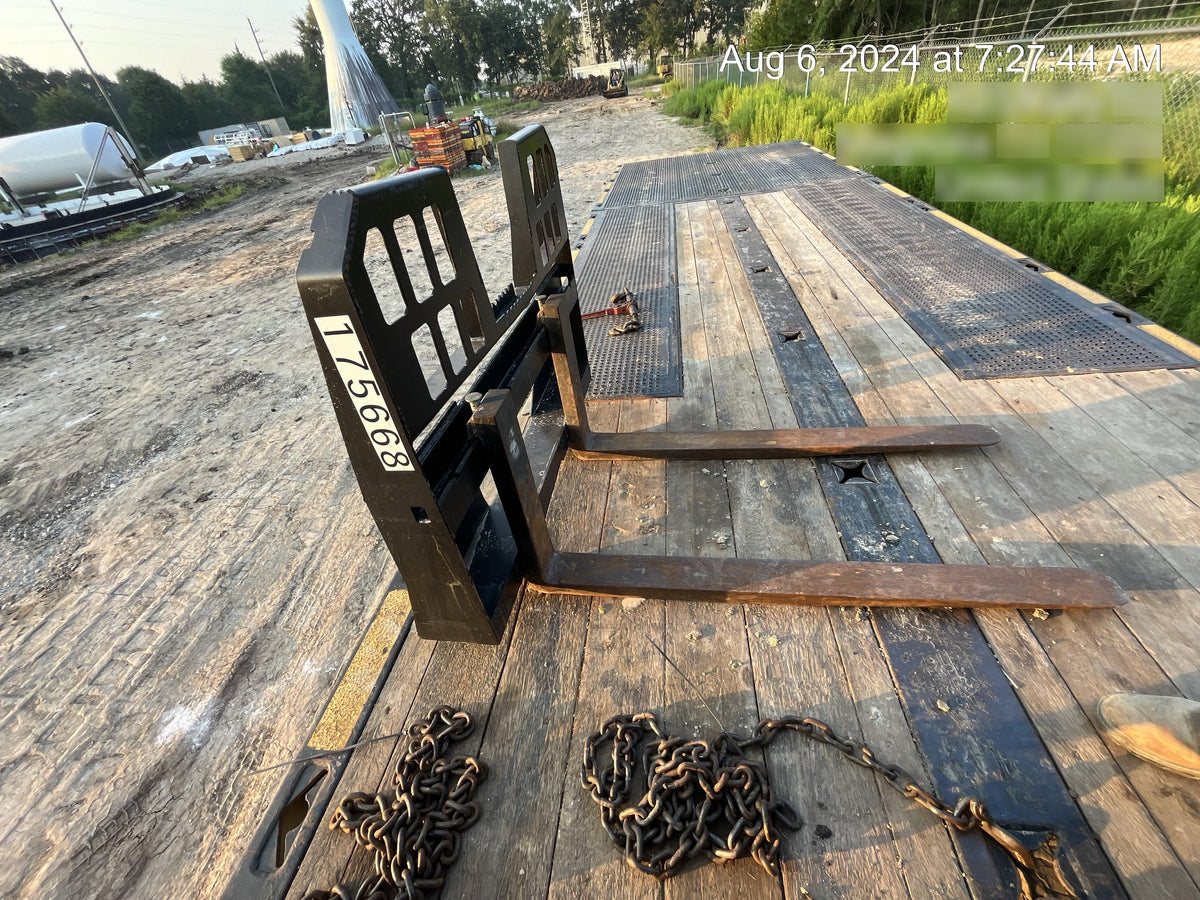 2021 FEMA 48" Pallet Forks - FEMA