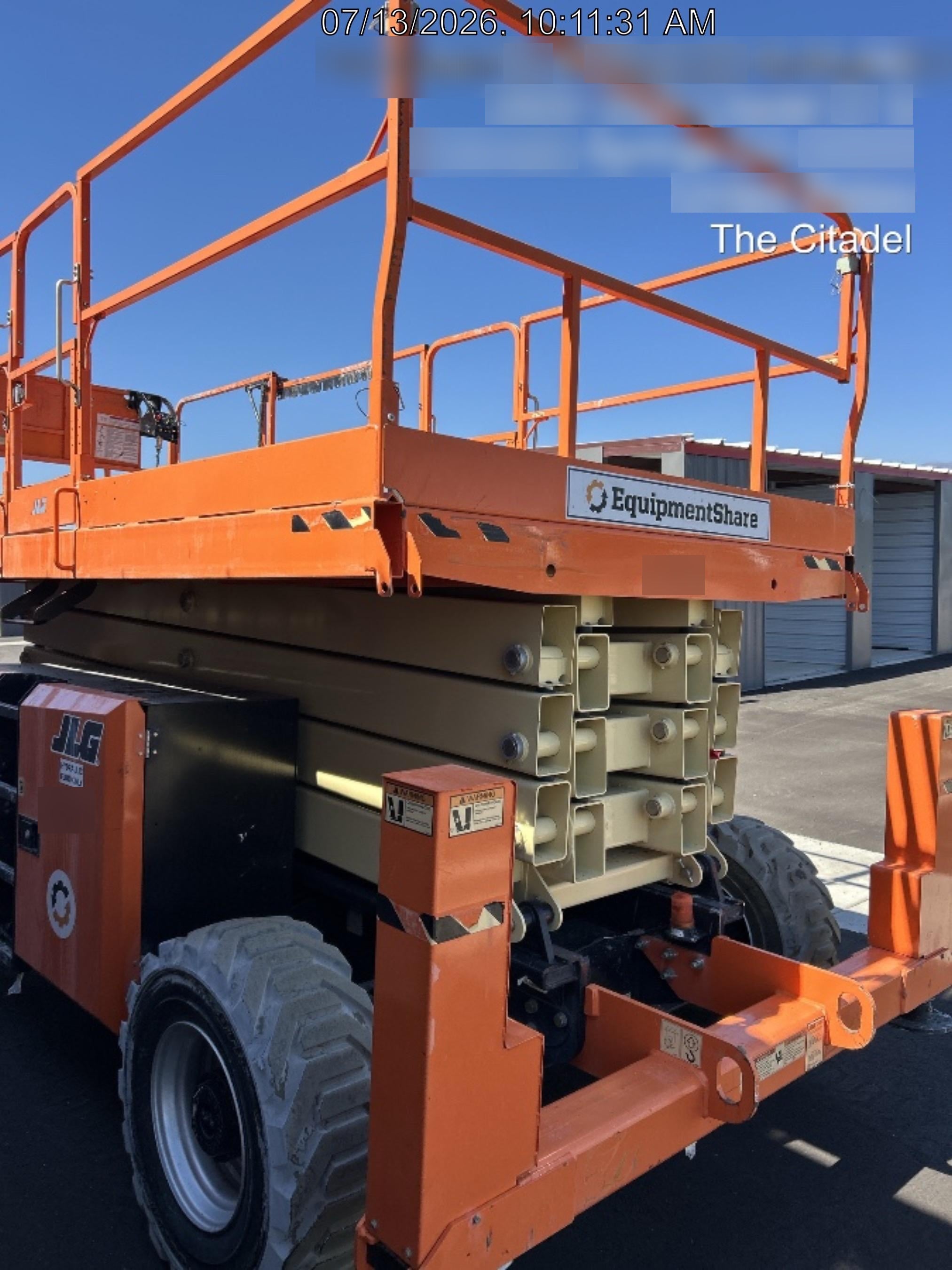 2020 JLG 430LRT