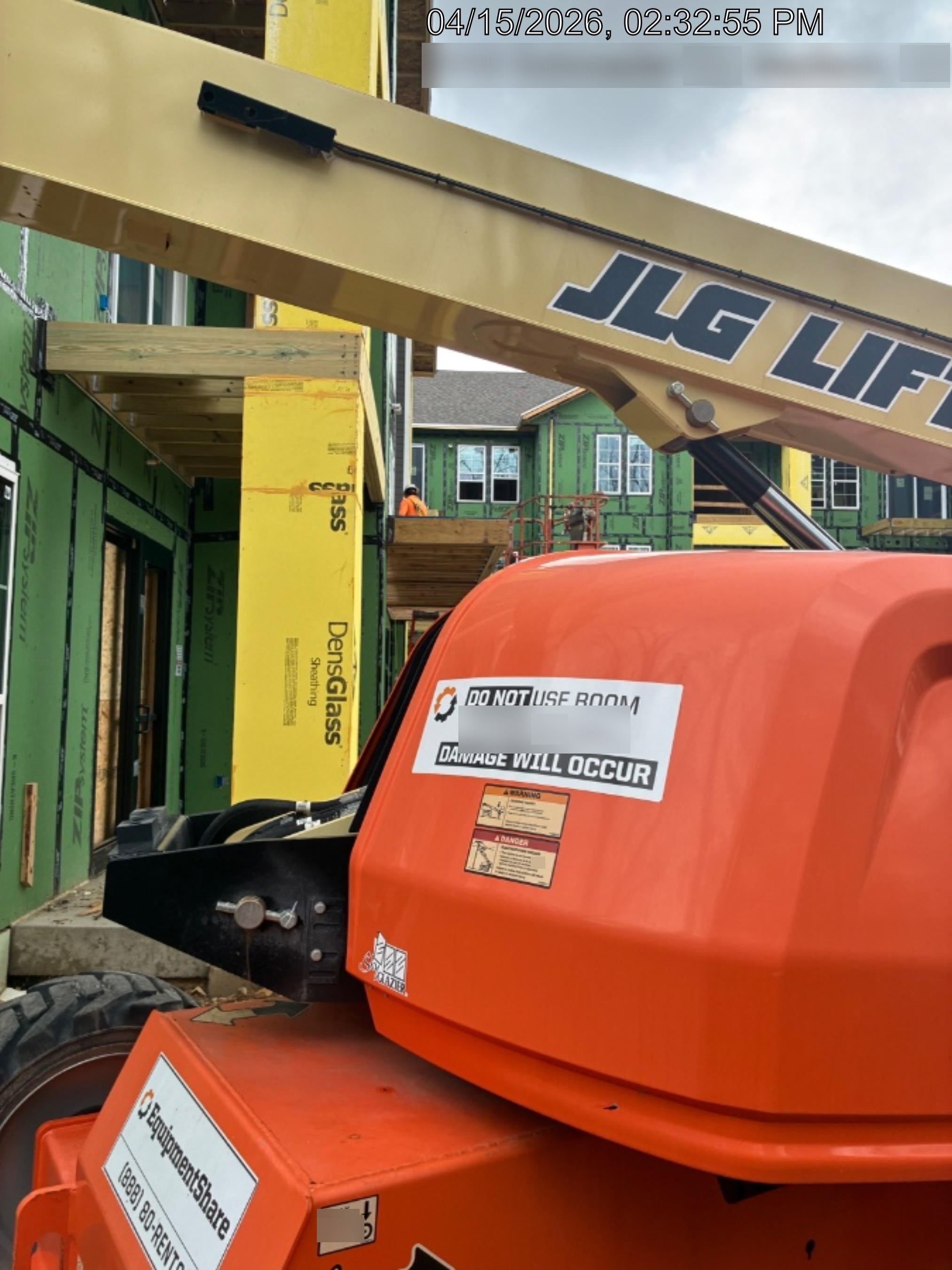2019 JLG 660SJ