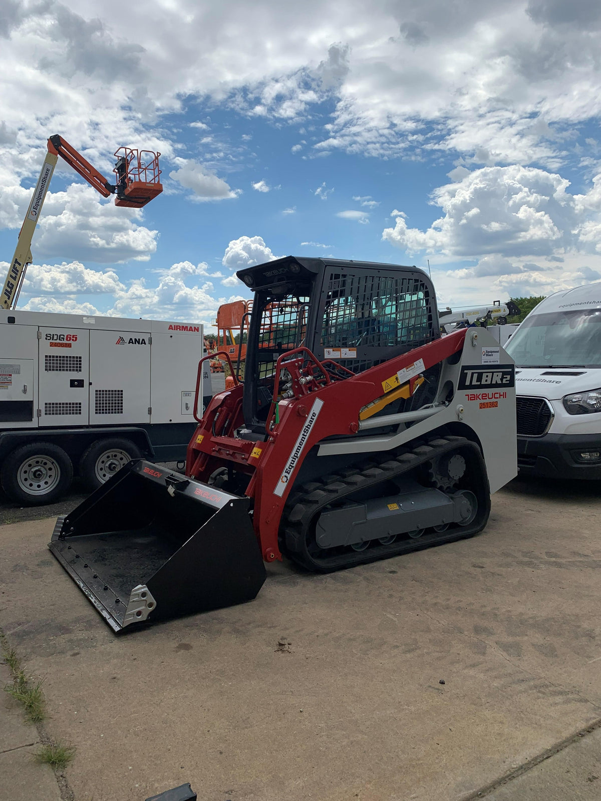 2022 TAKEUCHI TL8R2-CR