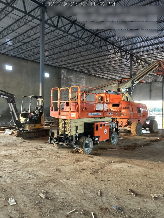 2021 JLG RT4069