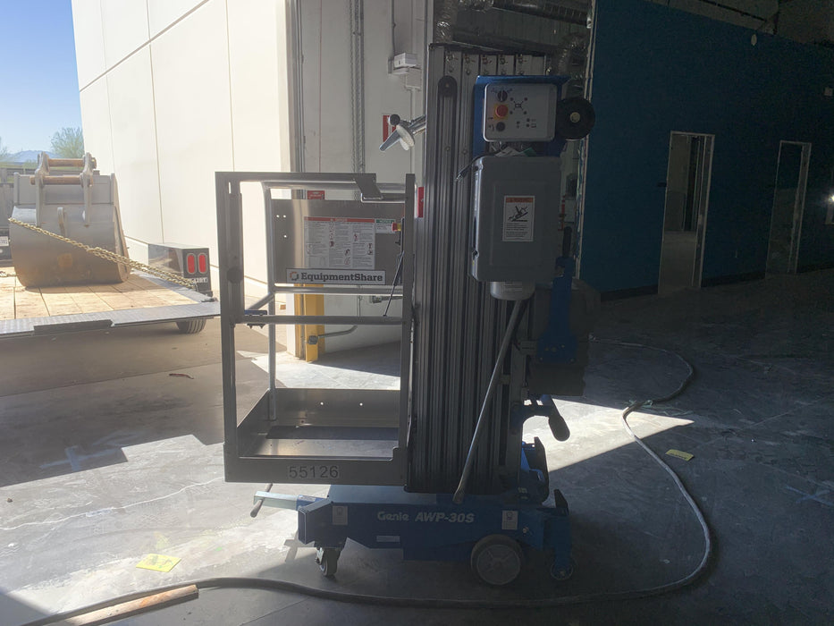 2019 GENIE AWP-30S