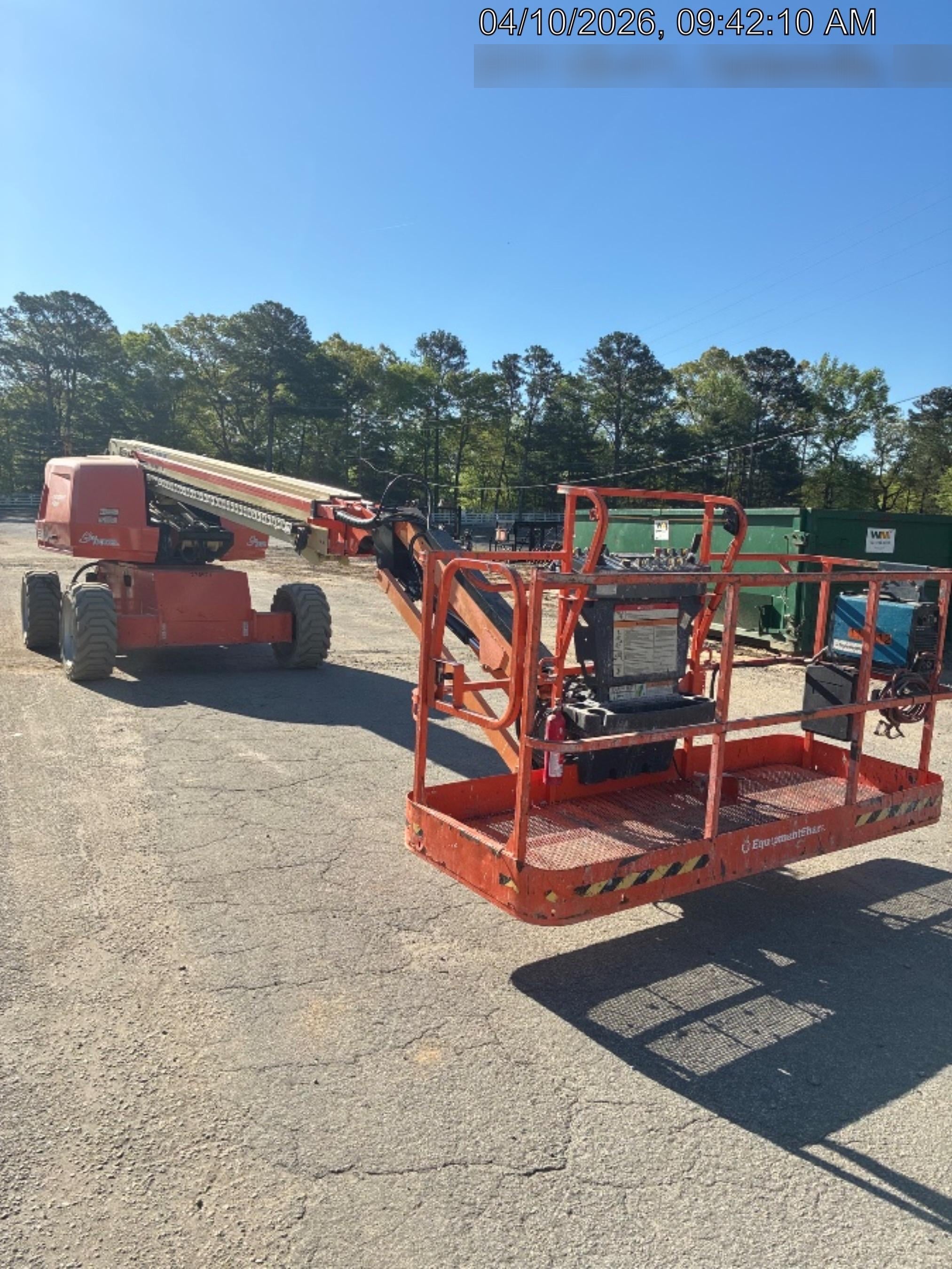 2022 JLG 660SJ