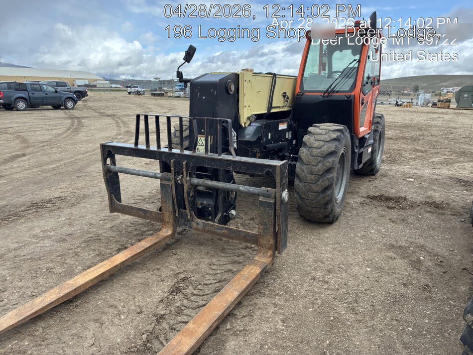 2021 JLG 1732