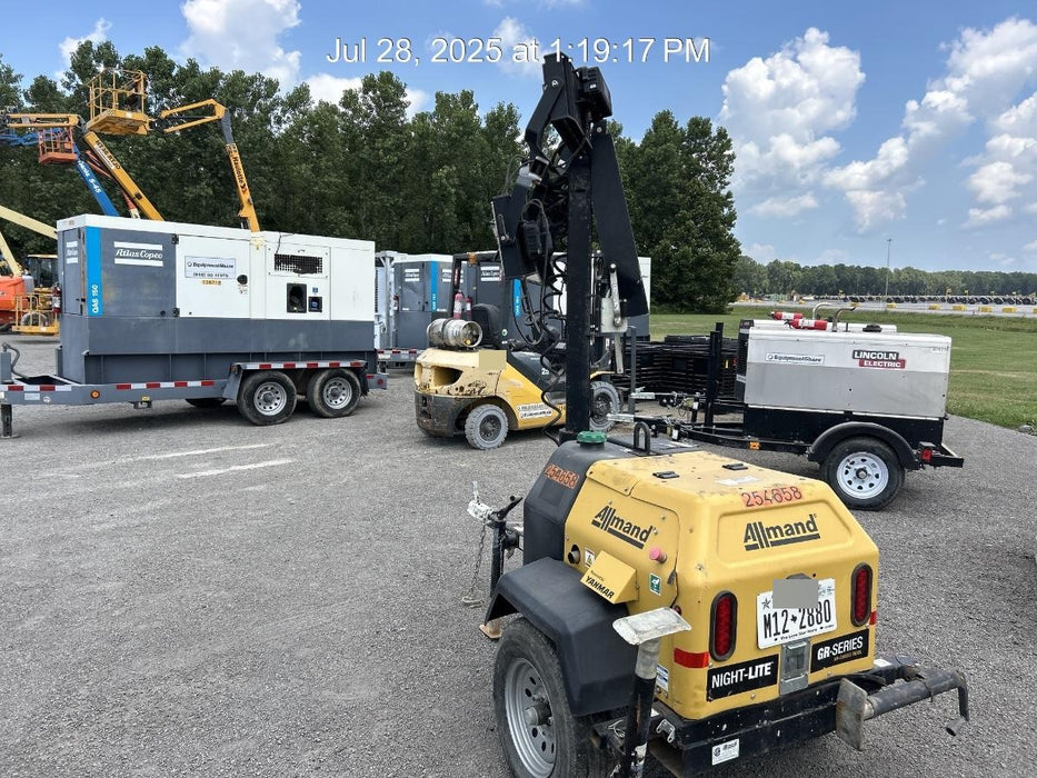 2022 Allmand NLV3GR (4) LED Light Fixture 350W, 23' Vertical Mast, 3kW Prime, Towable, ES Decals, T3