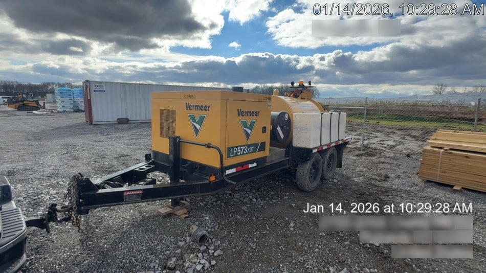 2022 Vac-Tron LP573XDT T4 Koehler Diesel Engine, 500 Gallon Debris Tank, x2 100 Gallon Water Tanks