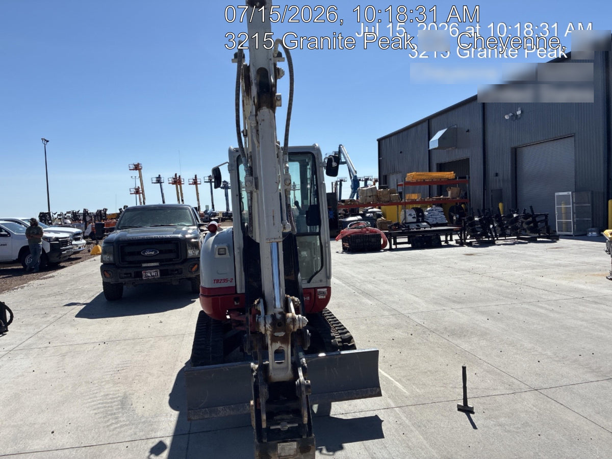2025 TAKEUCHI TB235-2CR