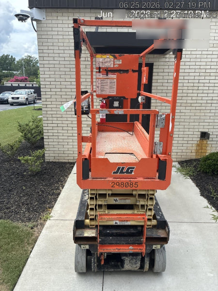 2023 JLG ES1932