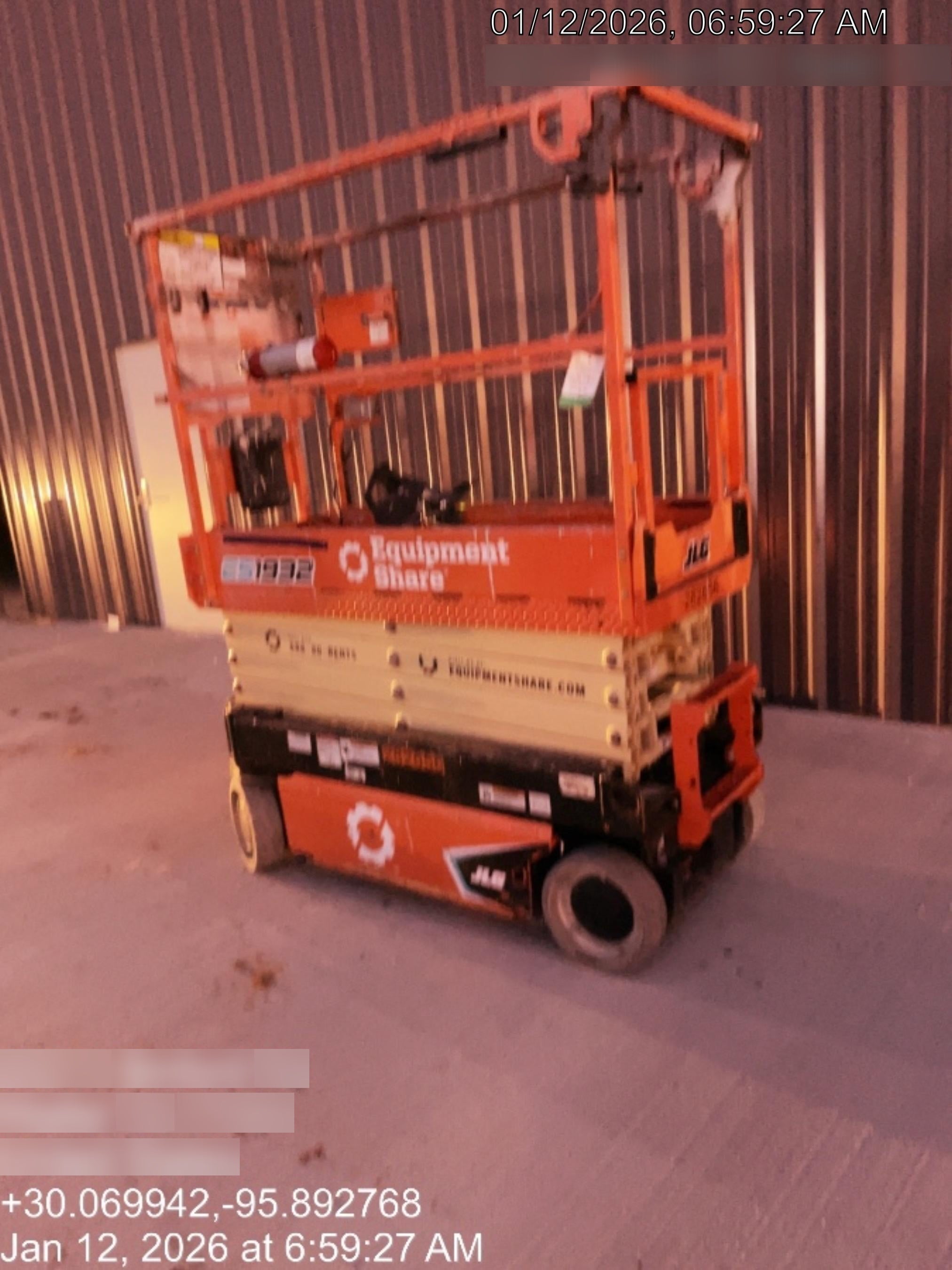 2022 JLG ES1932