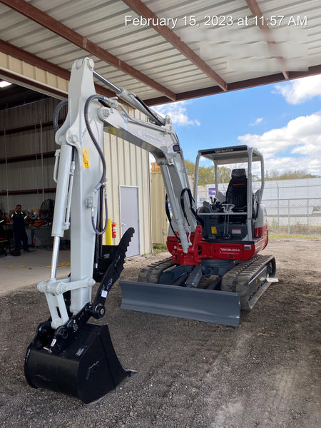 2023 TAKEUCHI TB250-2R