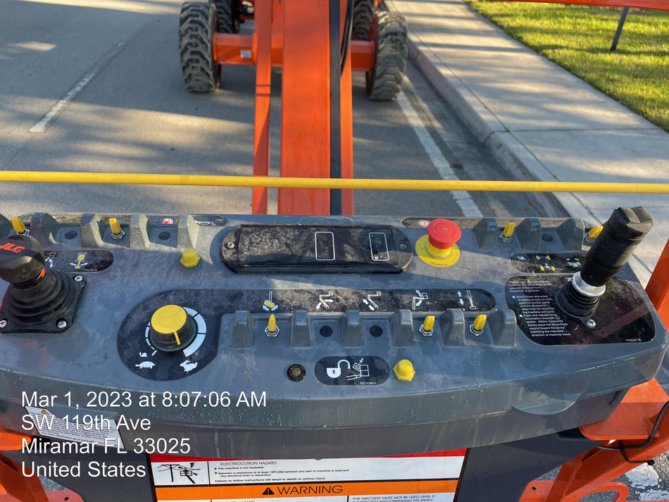 2023 JLG 460SJ