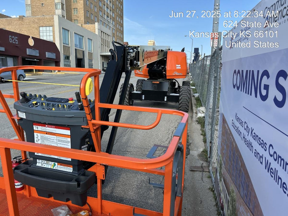 2025 JLG 660SJ