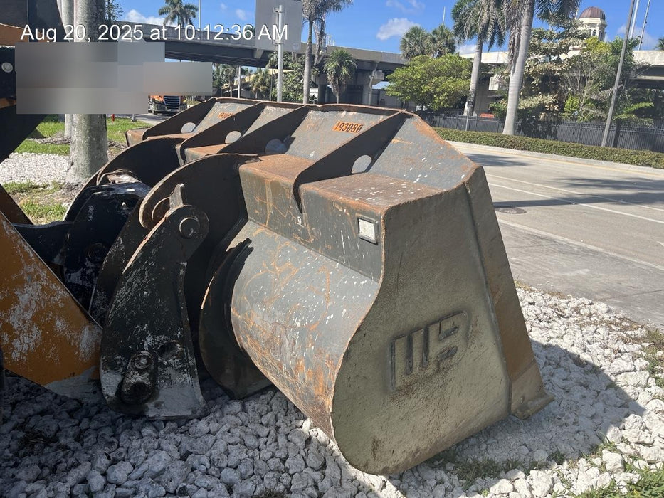 2017 WERK-BRAU 4 cu yd Bucket - Werk-Brau