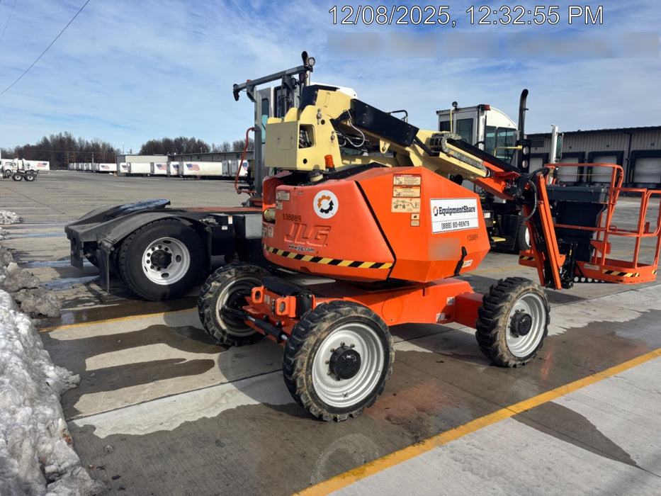 2021 JLG 340AJ