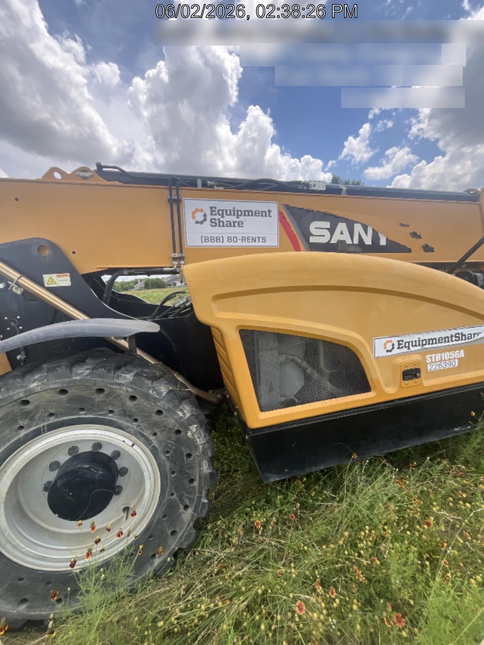 2022 SANY STH1056