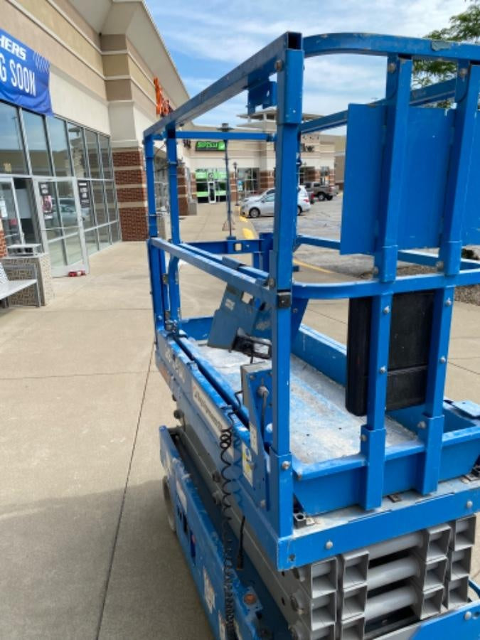2020 Genie GS-1930 Solid Non Marking Tires, Beacon, Folding rails with half height swing gate