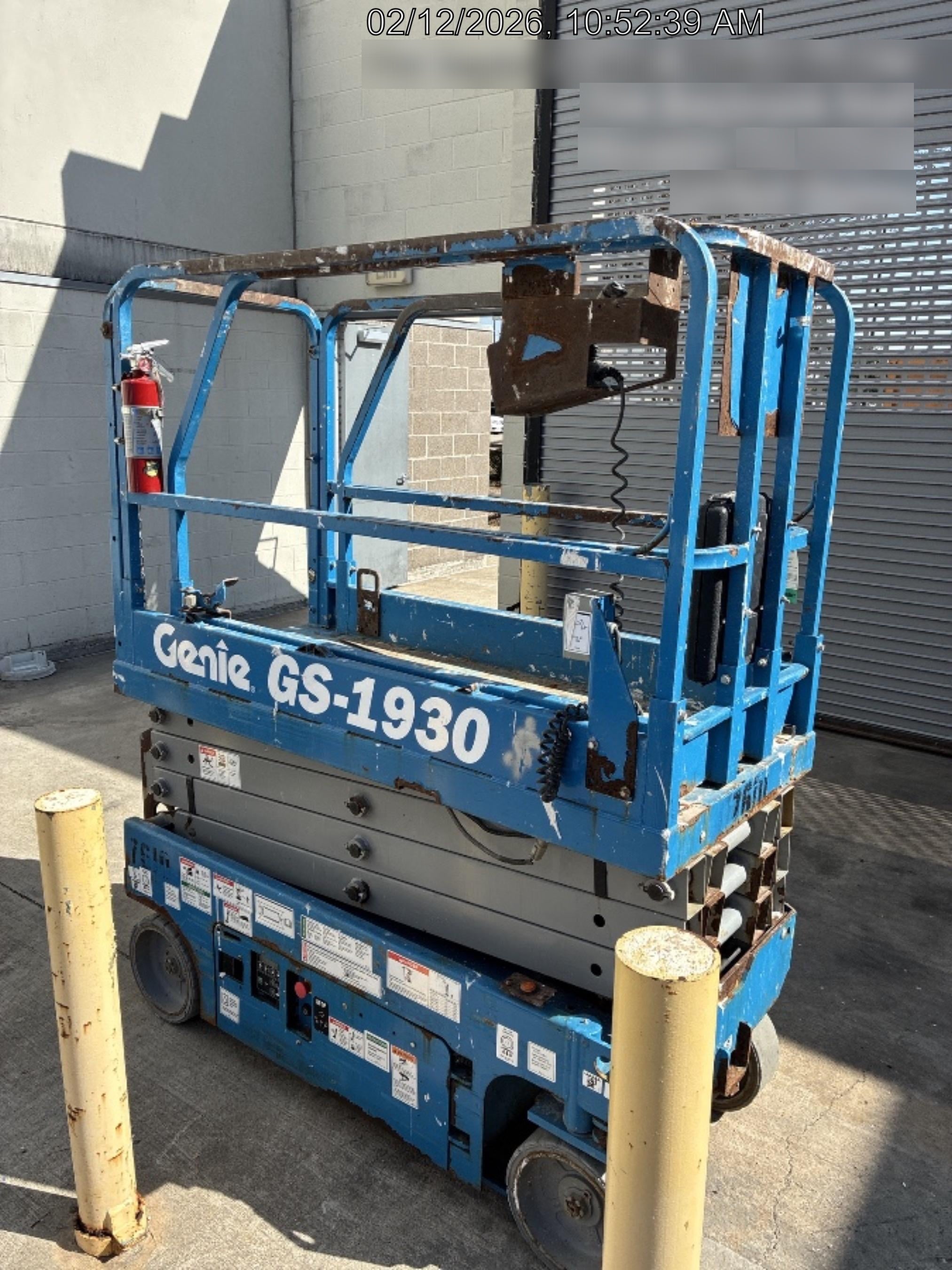 2017 Genie GS-1930 Genie GS-1930 Lift w/Fixed Rail and Chain Entry