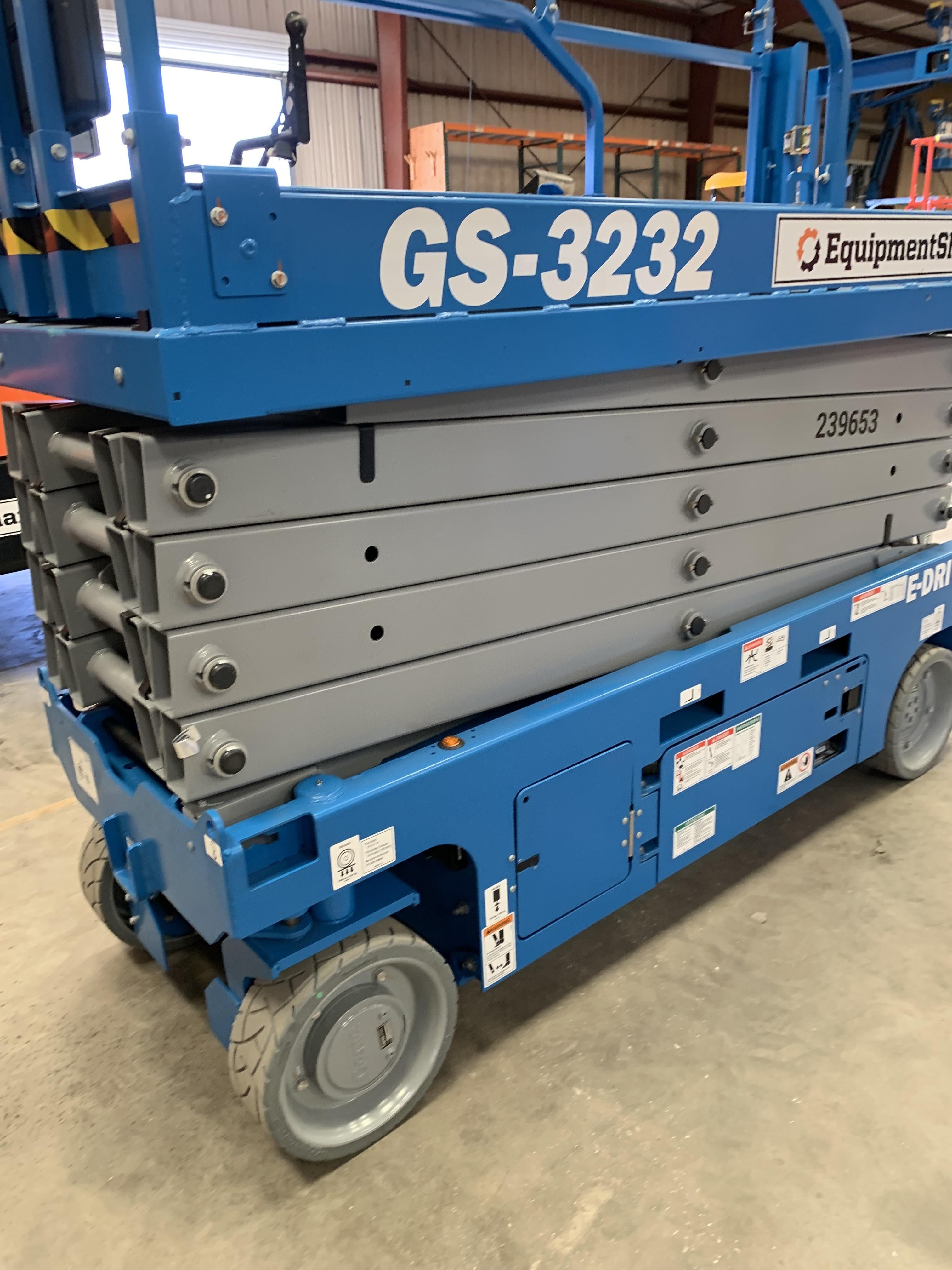 2022 GENIE GS-3232