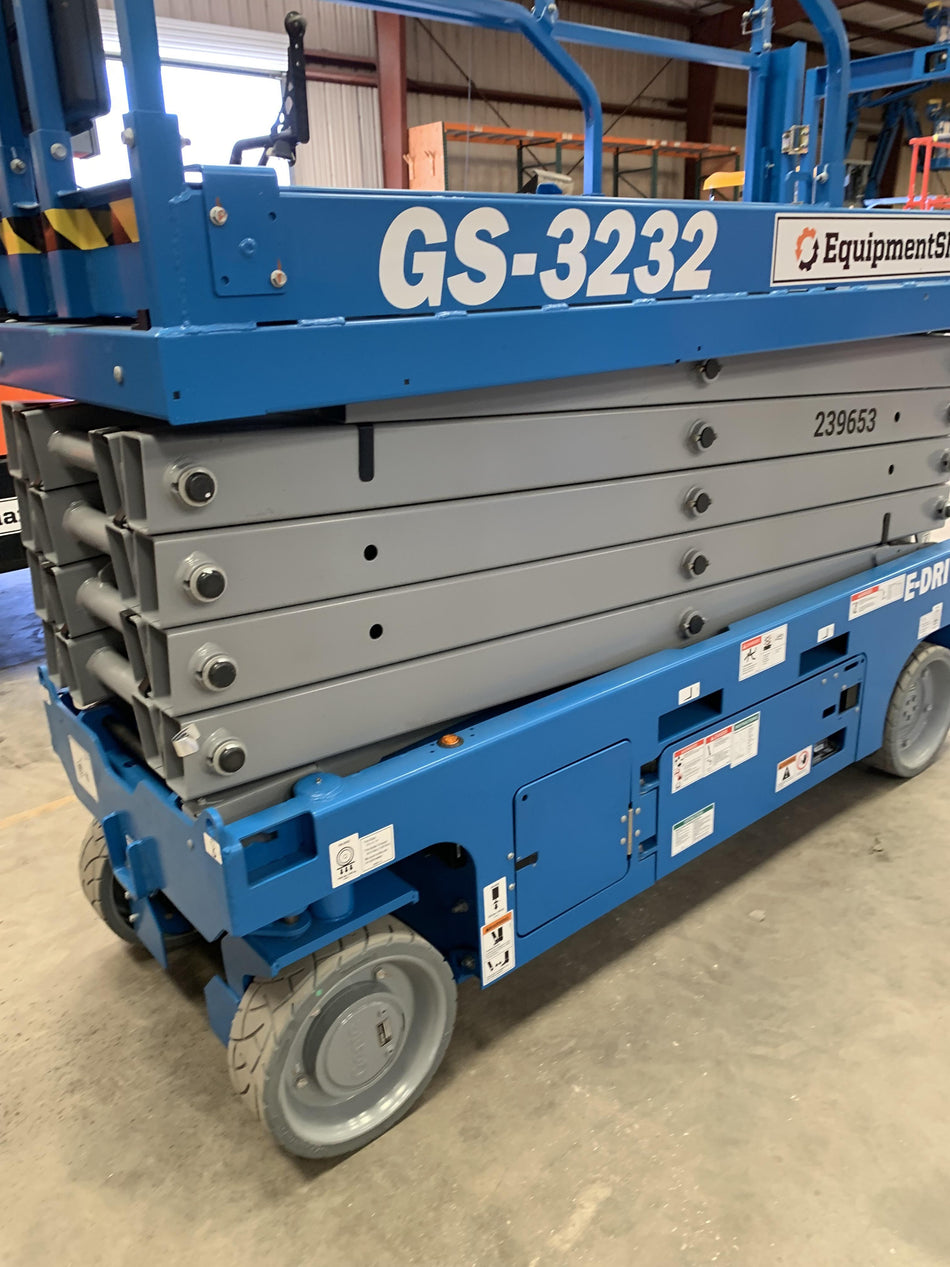 2022 GENIE GS-3232
