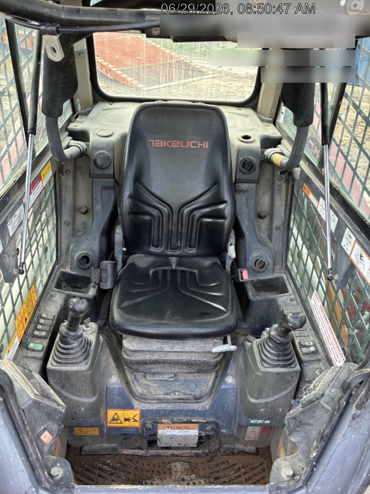 2022 TAKEUCHI TL8R2-CR