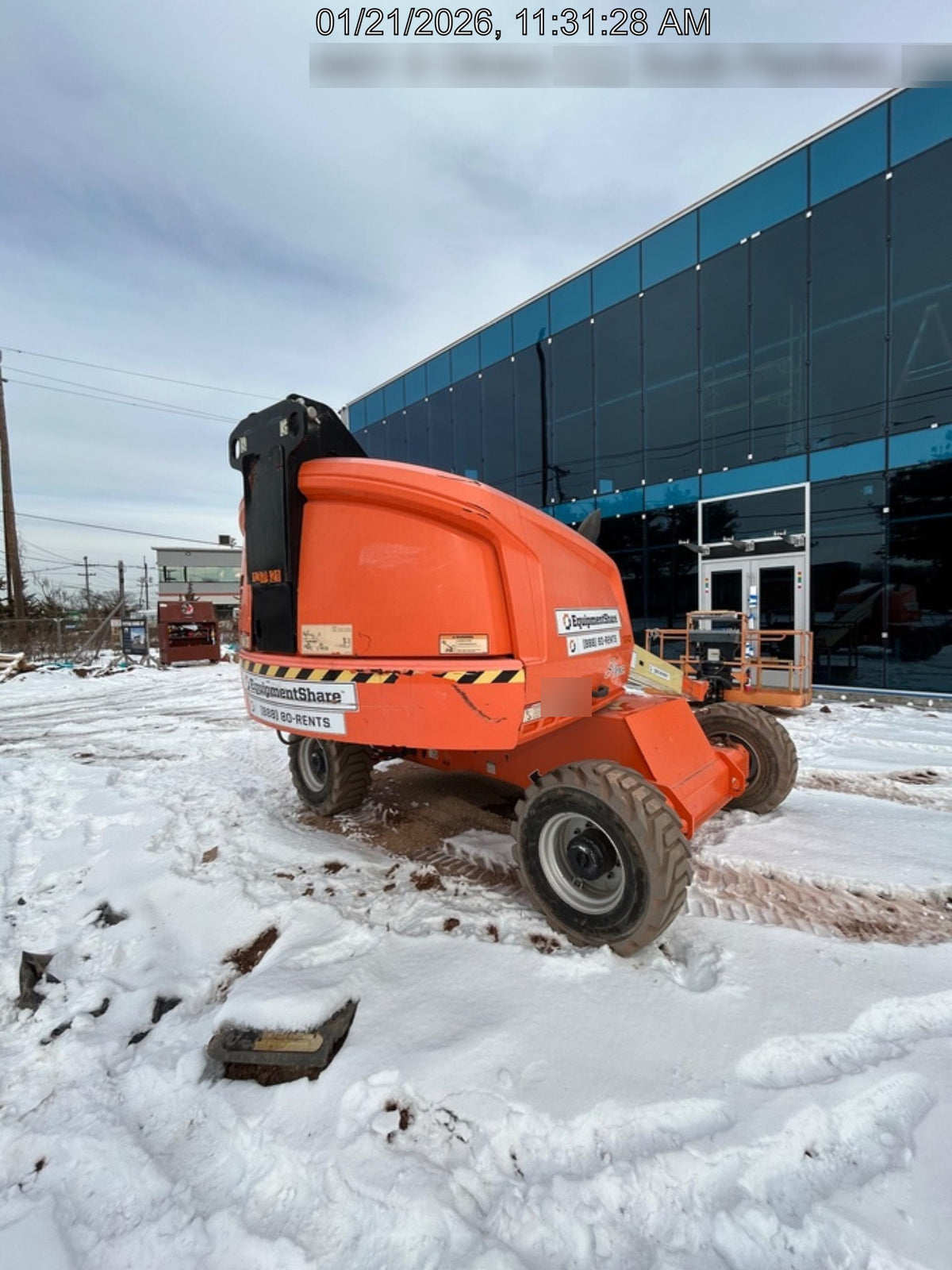 2021 JLG 400S