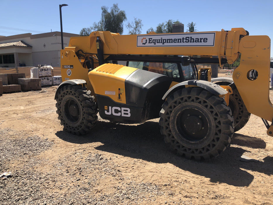 2020 JCB 506-36 Cab/Heat/Air, 74 HP, Solid Tires, STD Worklight, Beacon, Aux Hydraulics, Lifting Eye, Back up Alarm w/48" Carriage/48" Forks