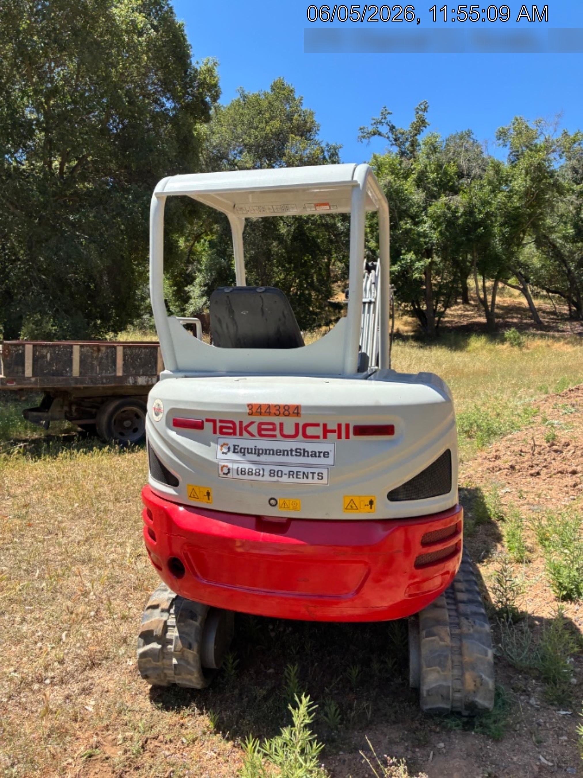 2023 TAKEUCHI TB235-2R