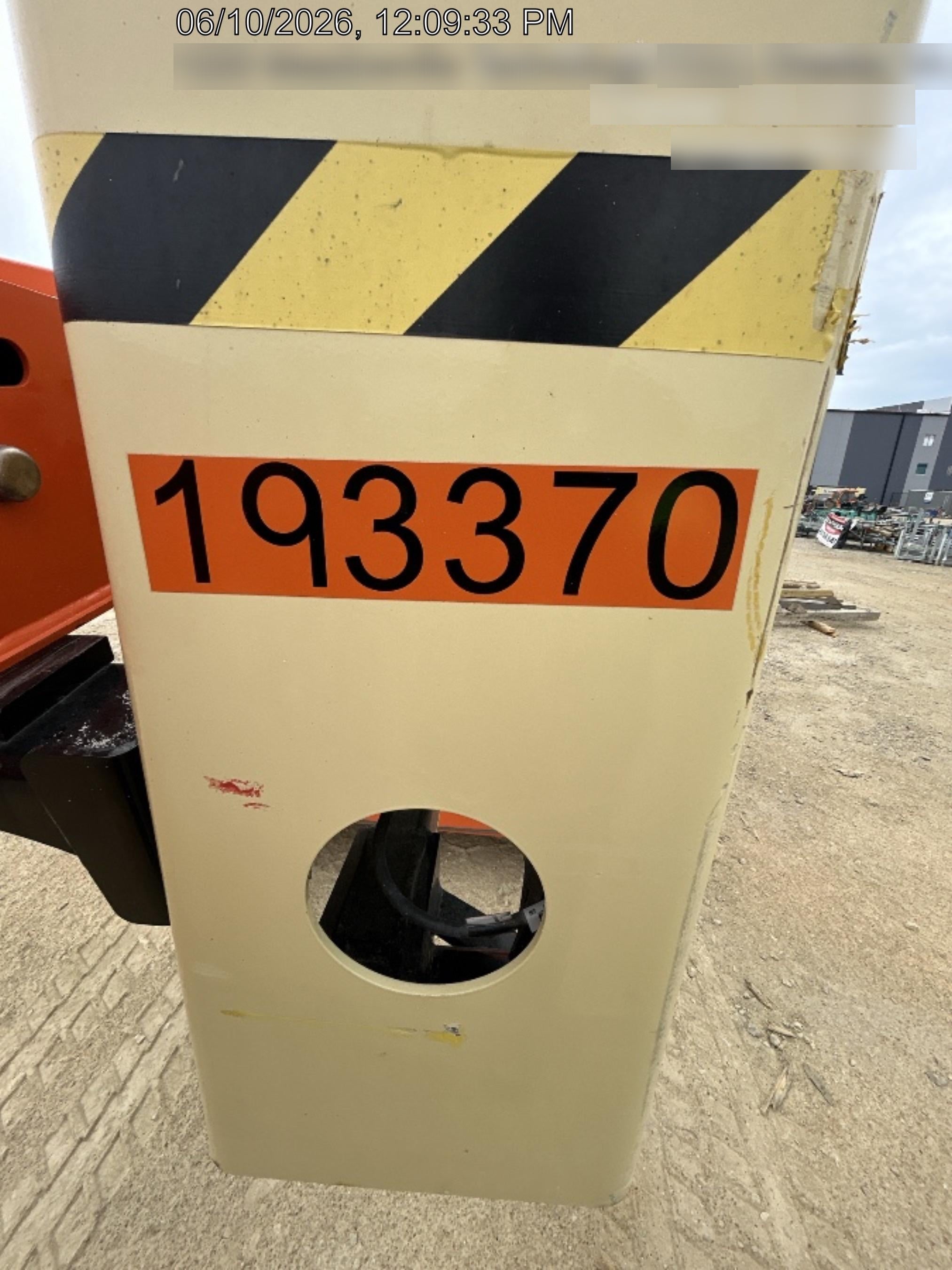 2021 JLG E450AJ