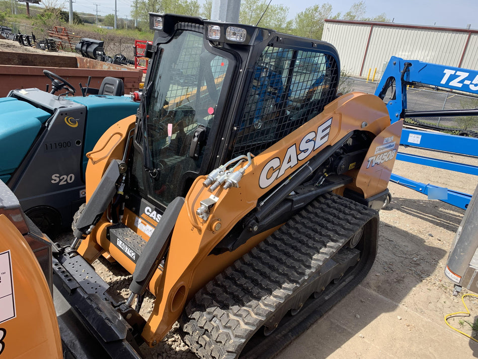 2021 CASE TV450B