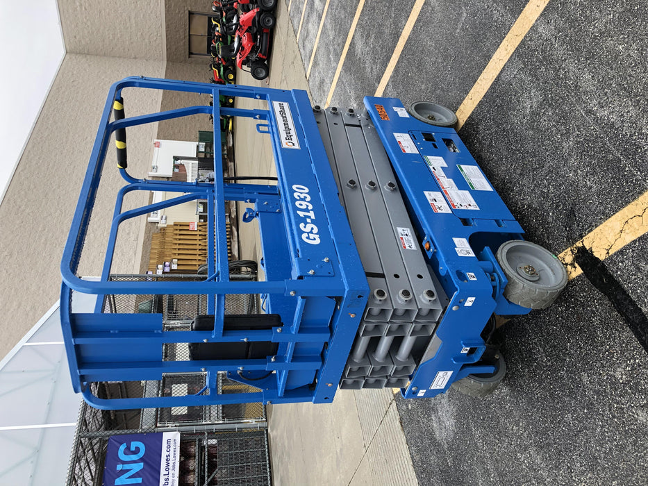 2019 Genie GS-1930 Fixed Rails with Chain Entry