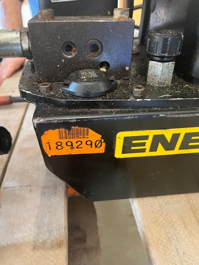 2021 ENERPAC ZU4408JB