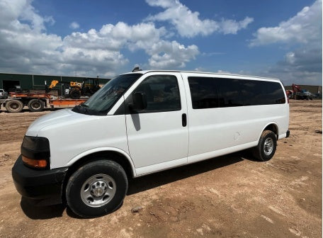 2023 CHEVROLET Express Van - Rental