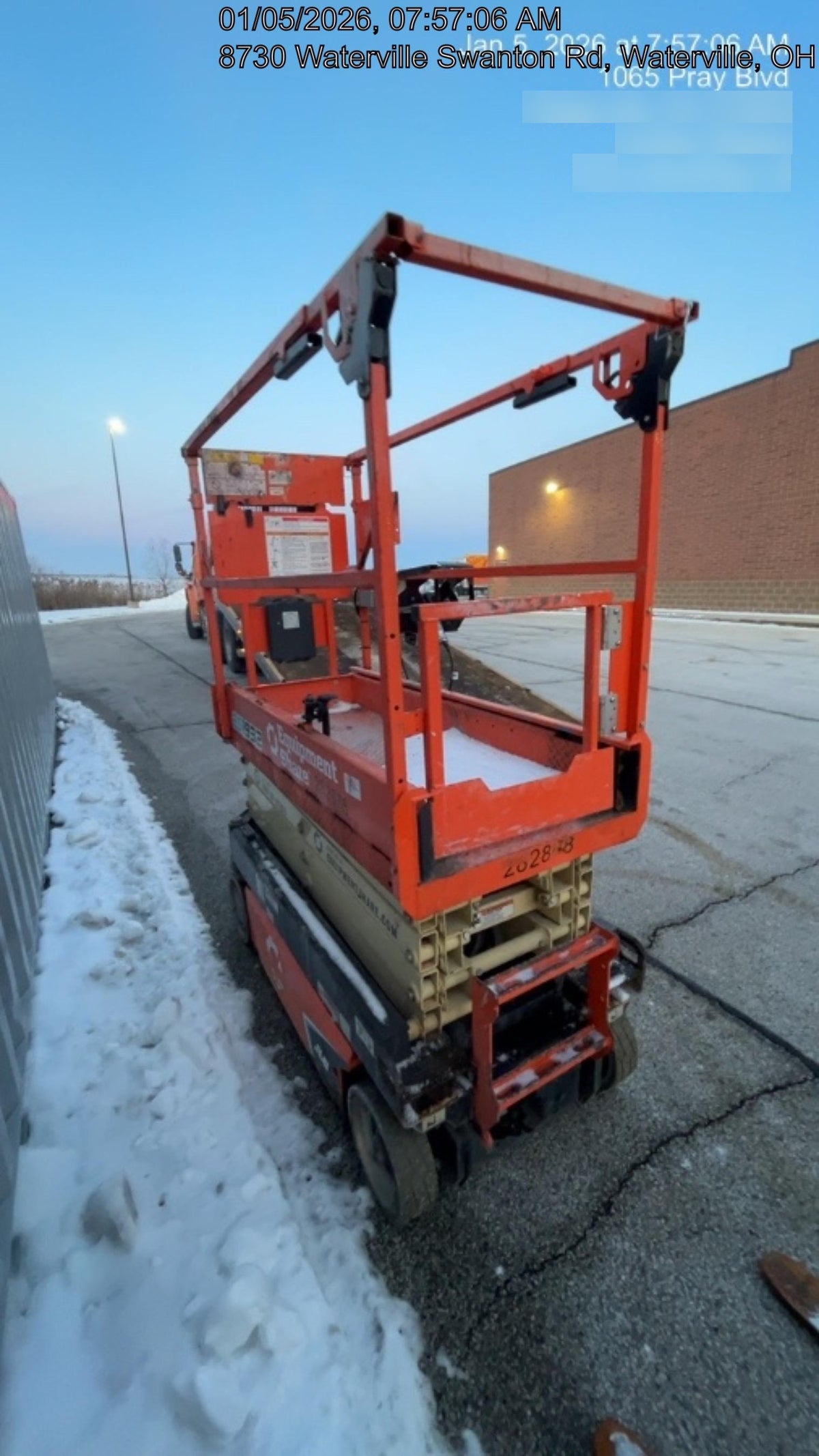 2022 JLG ES1932