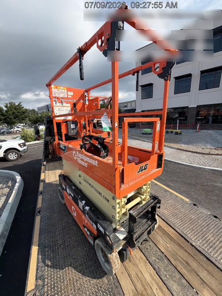 2025 JLG ES1932