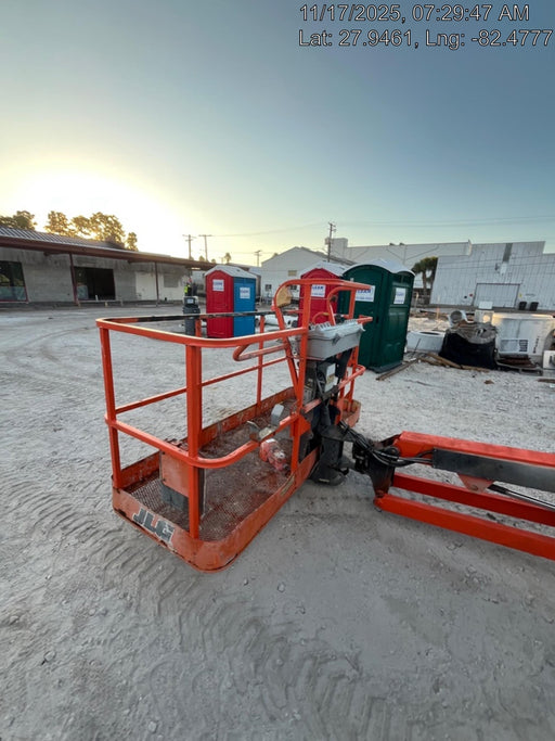 2019 JLG 460SJ