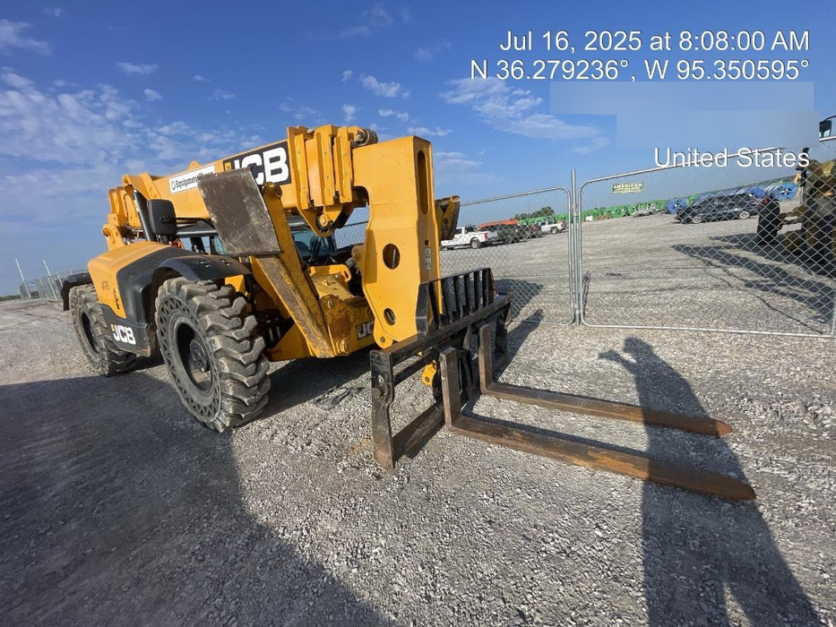 2019 JCB 512-56 Cab/Heat/Air, 109 HP, Solid Tires, STD Worklight, Beacon, Aux Hydraulics, Lifting Eye, Back up Alarm w/66" Carriage/60" Forks