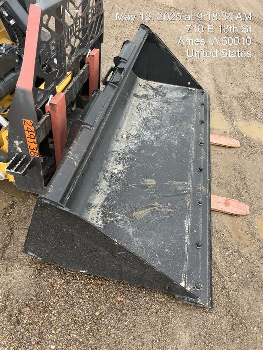 2025 JOHN DEERE 84" Bucket - John Deere