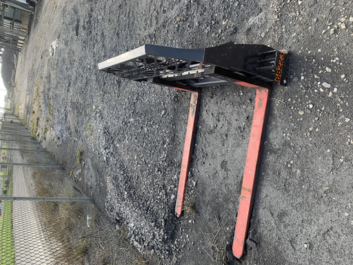 2020 PALADIN 48" Pallet Forks - Paladin