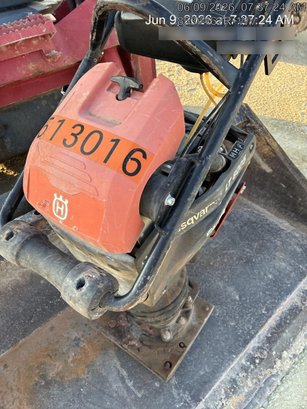 2025 HUSQVARNA LT6005