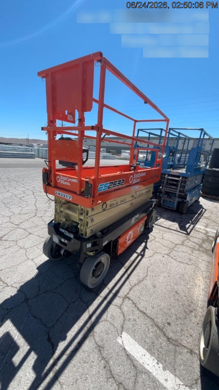 2022 JLG ES2632
