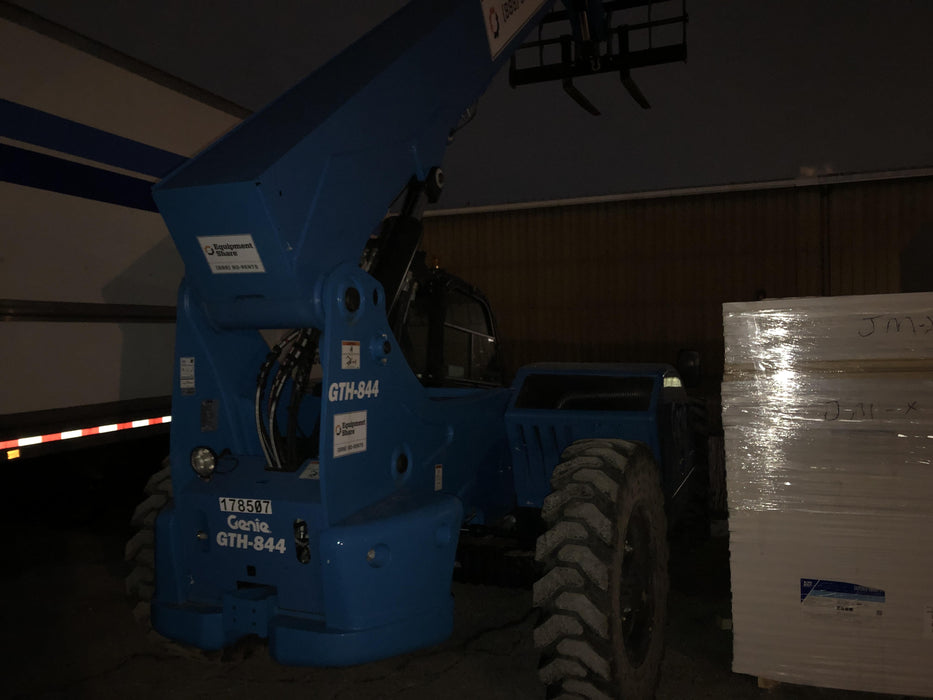 2021 GENIE GTH-844