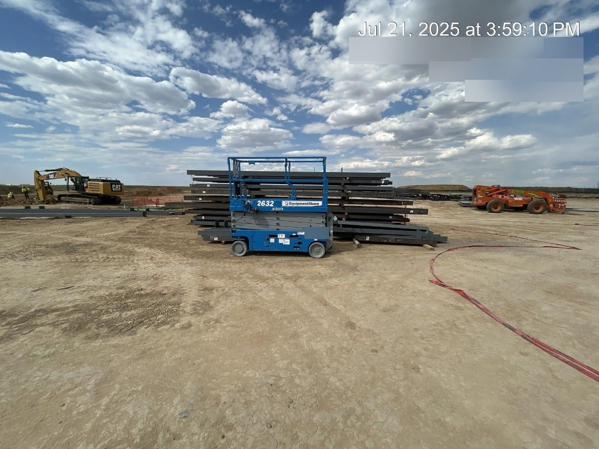 2023 GENIE GS-2632
