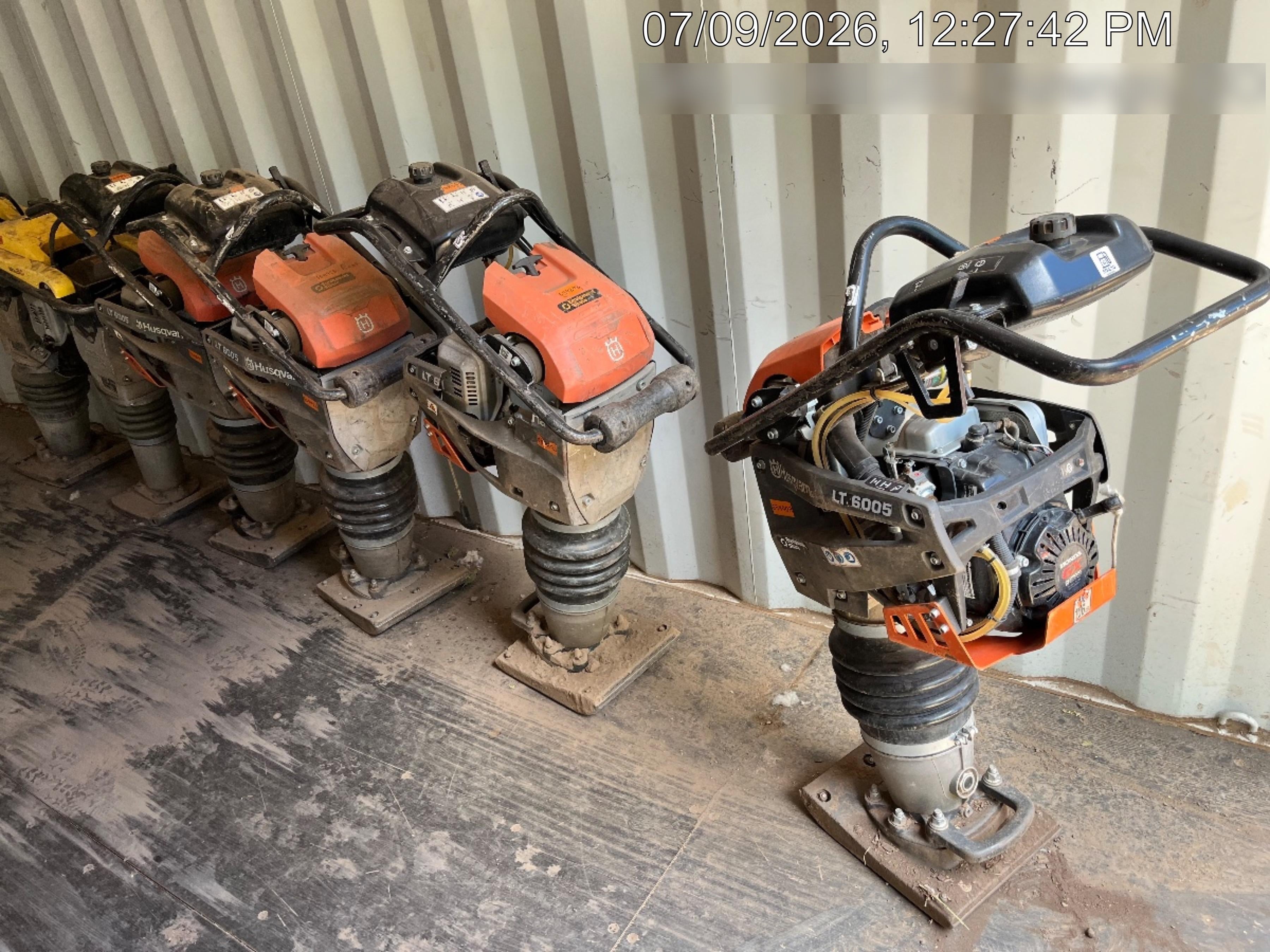 2025 HUSQVARNA LT6005
