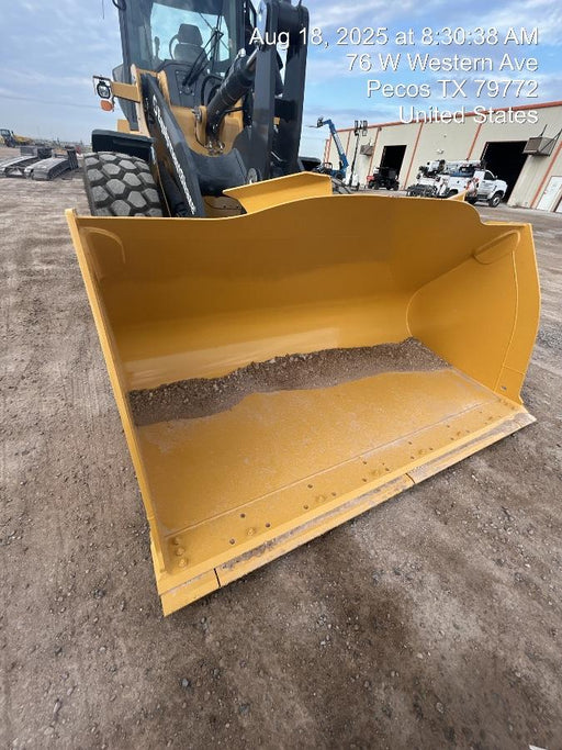 2025 JOHN DEERE 3.75 cu yd Wheel Loader Bucket - John Deere