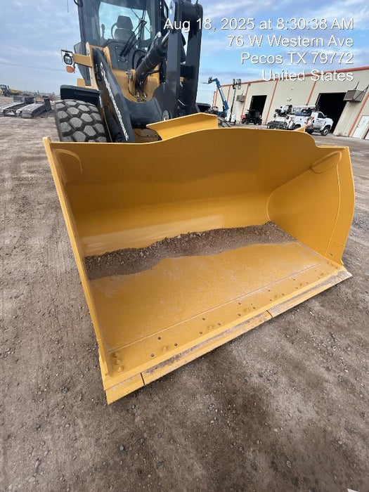 2025 JOHN DEERE 3.75 cu yd Wheel Loader Bucket - John Deere